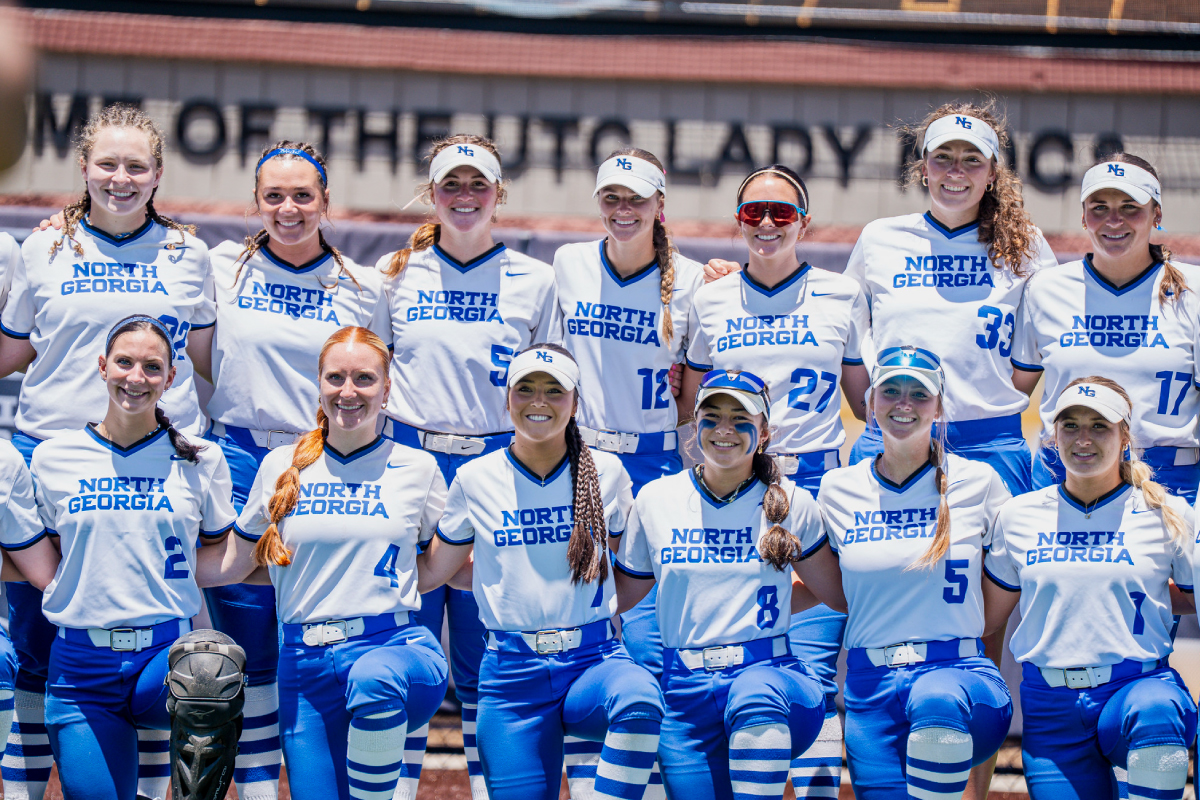 give to ung softball