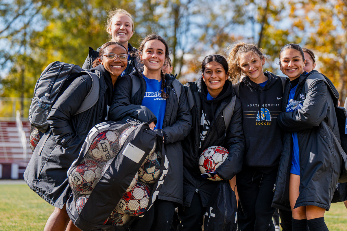 give to ung womens soccer