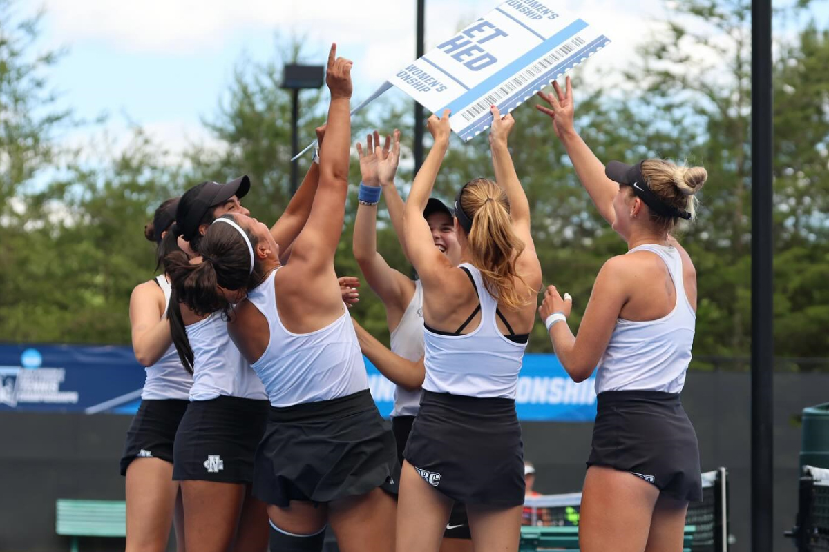 give to ung womens tennis